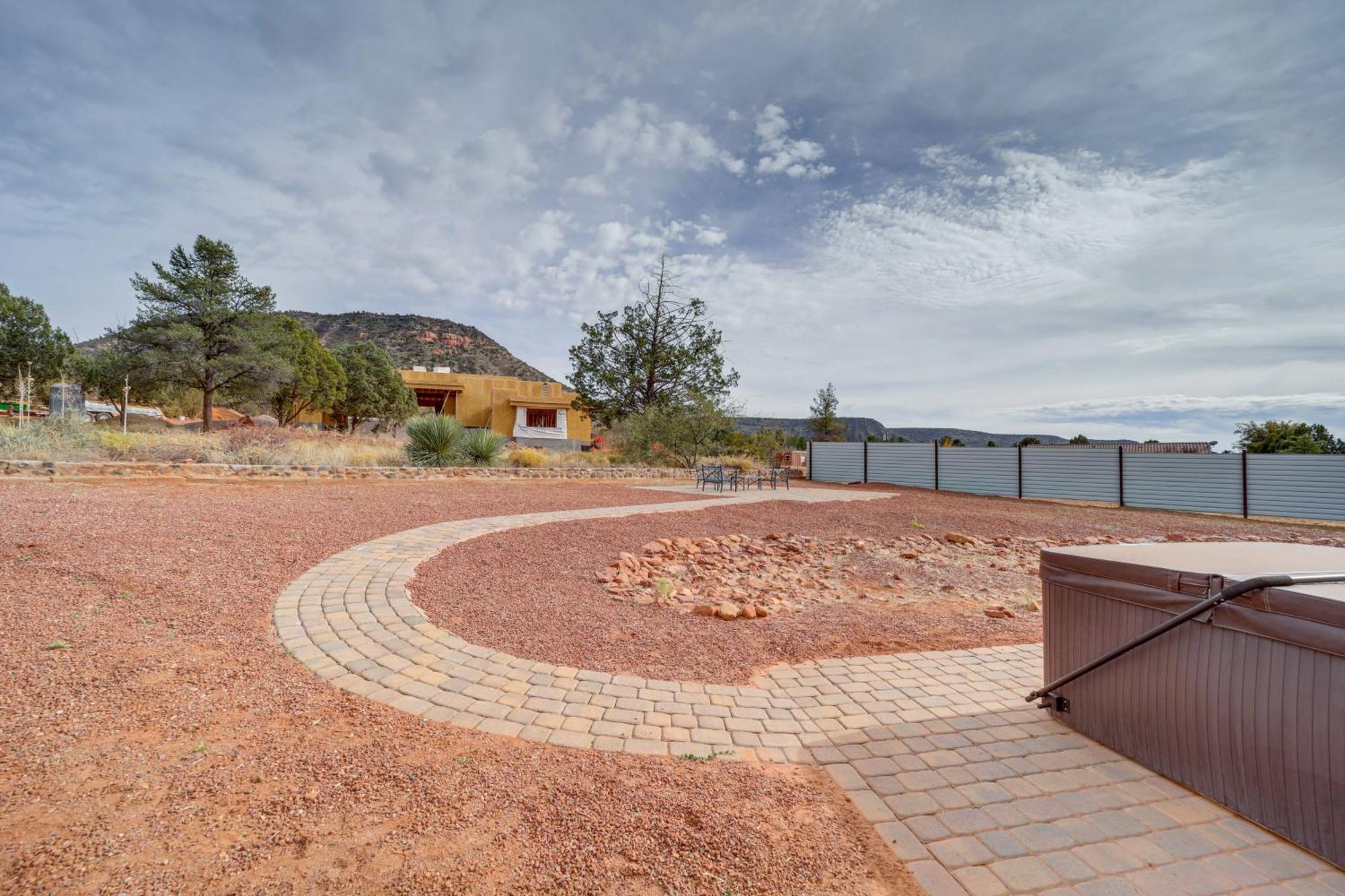 Red Rock Dog-Friendly Home Near Hiking Trails! Sedona Exterior foto